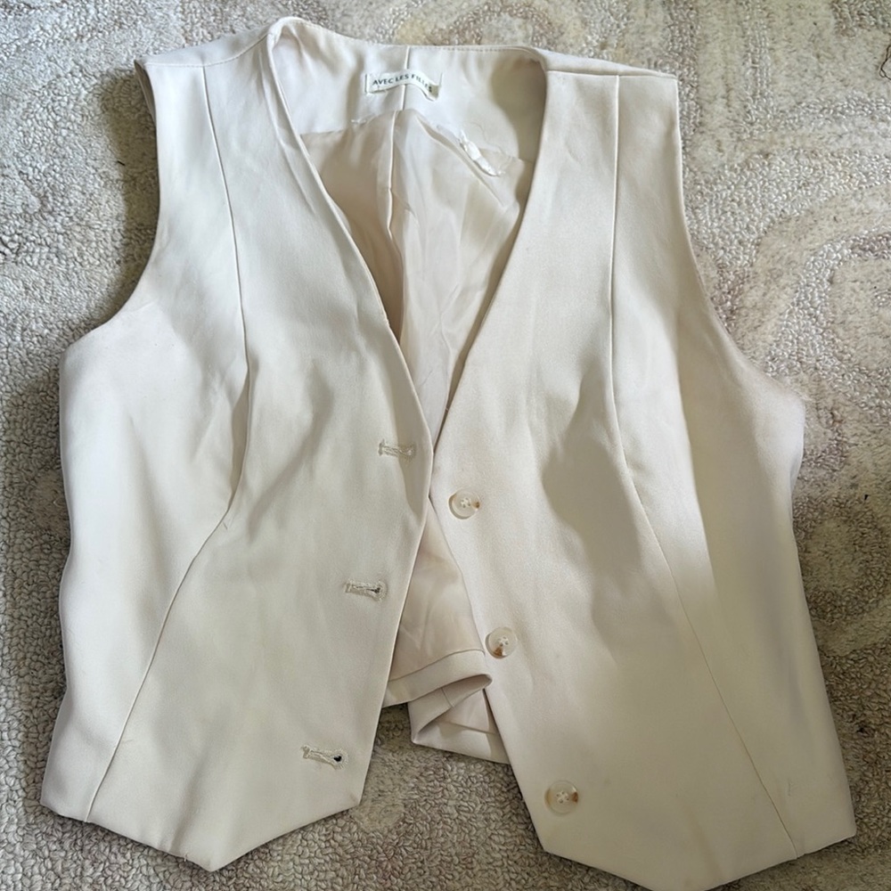 Avec Les Filles Ivory Button-Up Vest